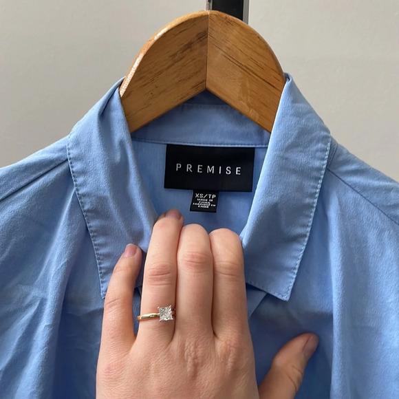 Womens blue button down shirt XS - Picture 3 of 4